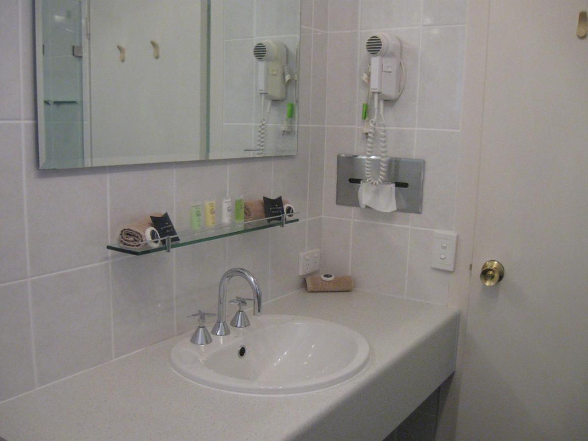 Highlands Motor Inn Оберон Екстериор снимка