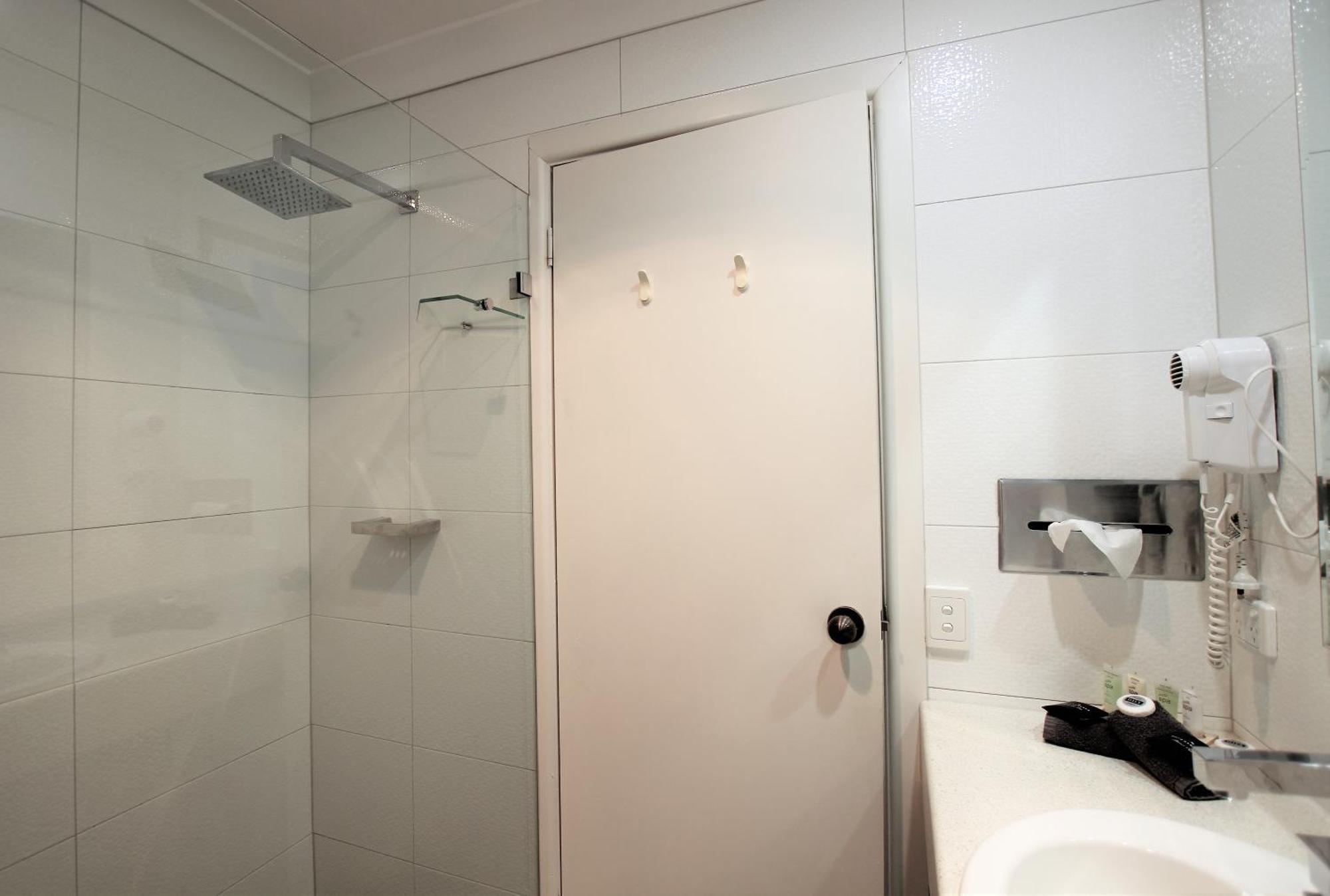 Highlands Motor Inn Оберон Екстериор снимка